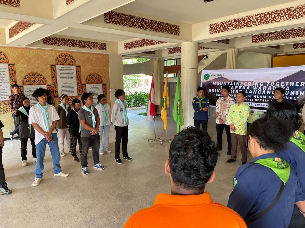 Peringati Hari Konservasi Alam Nasional, Mahasiswa Unilak Gelar Aksi Bersih Gunung Merapi