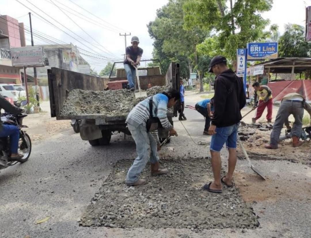 PUPR Perbaiki Kerusakan di Jalan Cipta Karya Pekanbaru