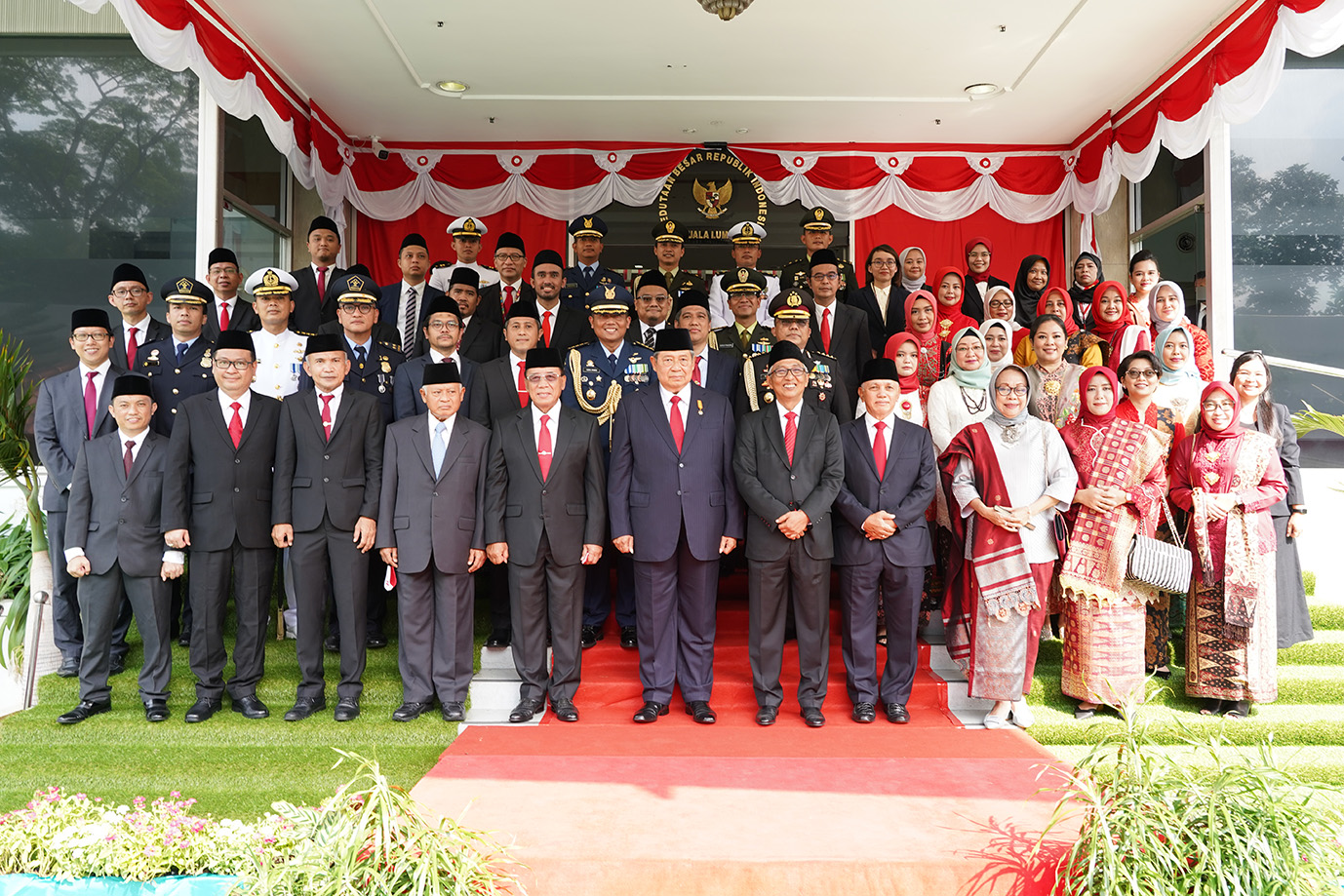 SBY Hadiri Upacara Bendera HUT RI ke-77 di KBRI Kuala LumpurÂ