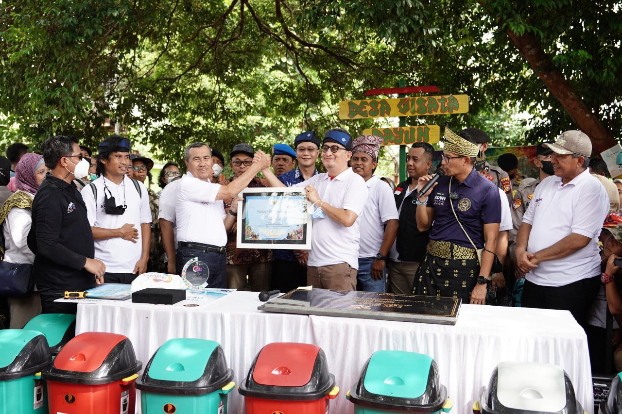 Gubri Syamsuar Ajak Sandiaga Uno Sambangi Desa Wisata Dayun di Siak