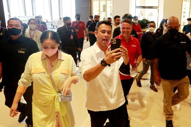 Demi Rayakan Ultah Rafathar ke-7, Raffi Ahmad Datangkan Michael Owen