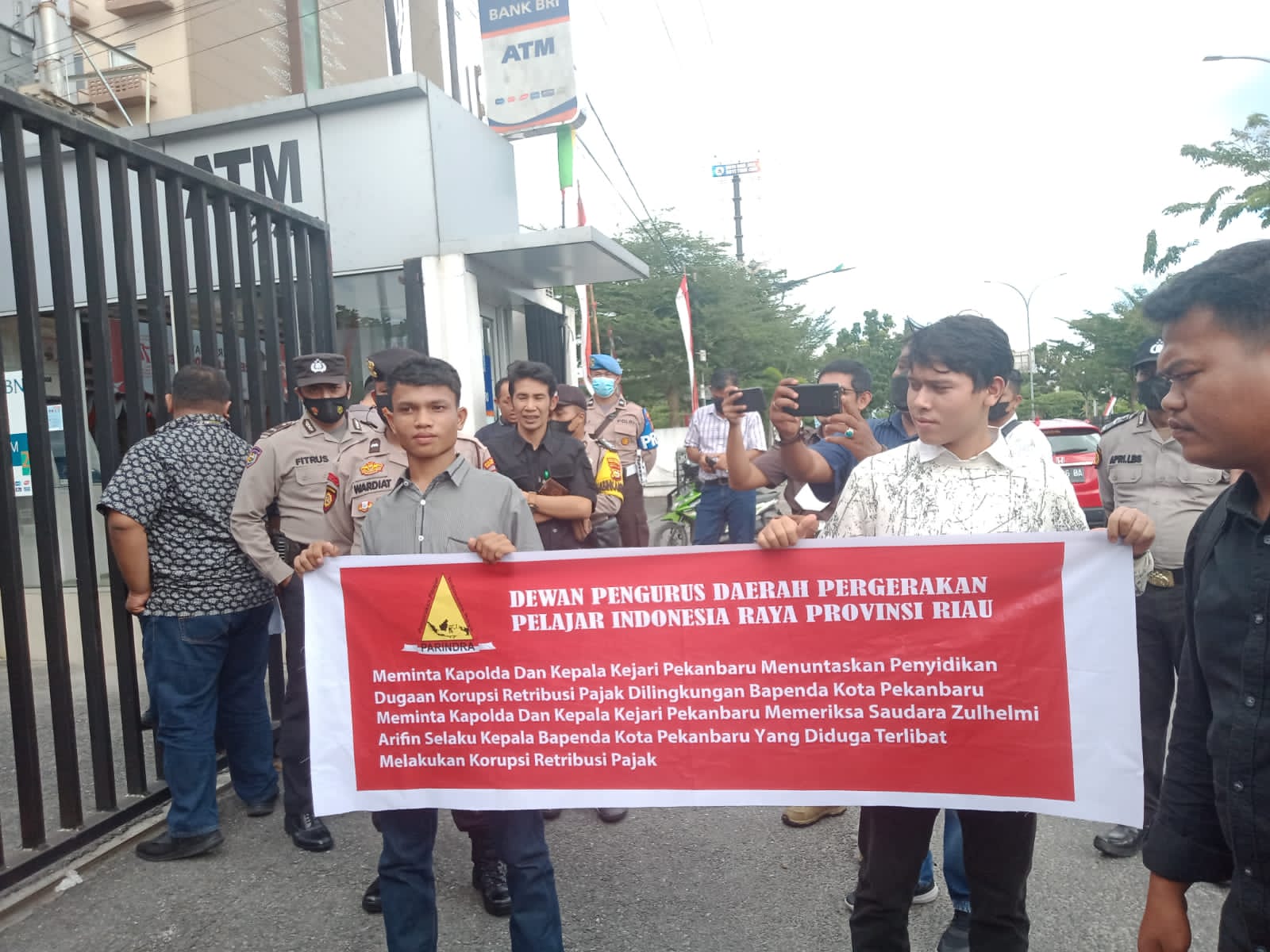 Aliansi Mahasiswa Unilak Bersatu Minta Kejati Riau Usut Dugaan Korupsi Kepala Bapenda Riau