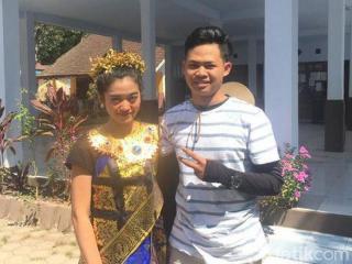 Viral! Mahasiswi Cinlok Saat KKN, Akhirnya Menikah dengan Anak Kepala Desa