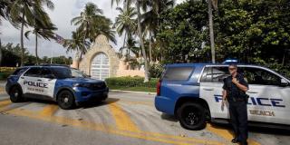 Simpan Informasi Rahasia, Rumah Mewah Mantan Presiden AS Donald Trump di Mar-a-Lago Digrebek FBI