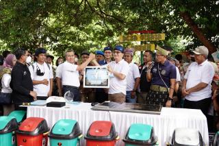Gubri Syamsuar Ajak Sandiaga Uno Sambangi Desa Wisata Dayun di Siak