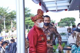 Dukung Konversi Bank Riau Kepri ke Syariah, Bupati Adil : Semoga Membawa Keberkahan