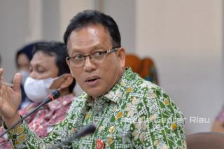 Terjaring OTT Polres Pelalawan, Pemprov Berhentikan Sementara 4 Pegawai DLHK Riau