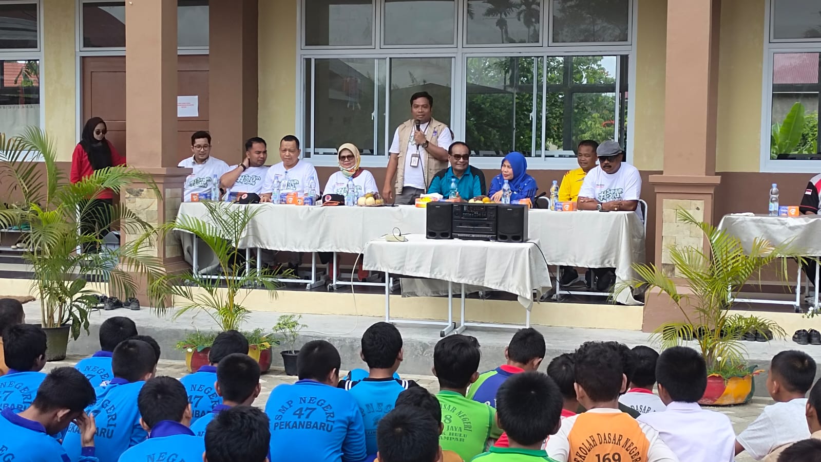 BPBD Sosialisasi Tanam Bibit Pohon ke Pelajar SMPN 47 Pekanbaru