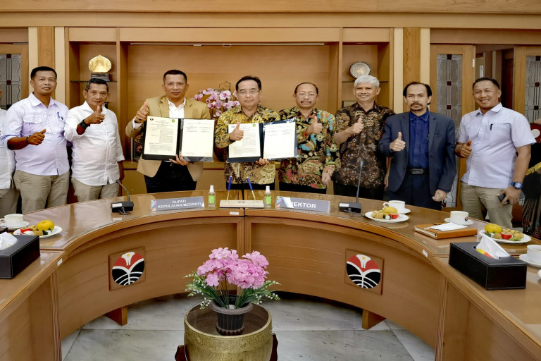 Wujudkan Program Meranti Cerdas, Pemkab Teken MoU dengan Unpad, ITB dan UPI