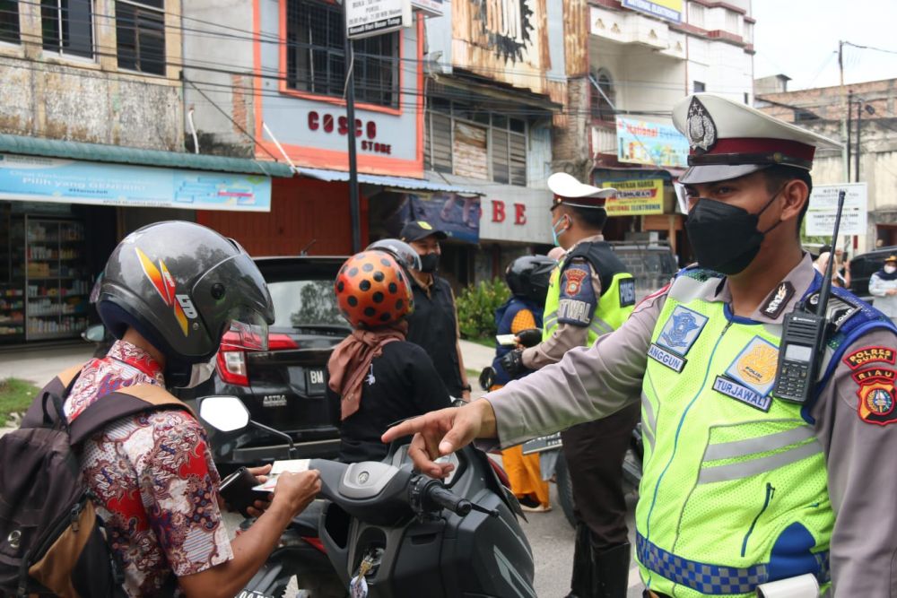 300 Kendaraan Terjaring Razia Saat Operasi Penertiban Pajak di Dumai