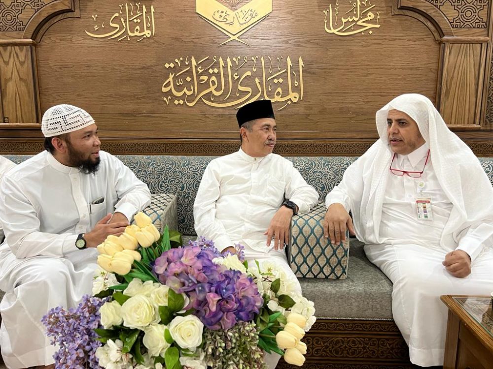 Persiapkan Quran Center Riau, Gubri Kunjungi Maqari Quran Madinah