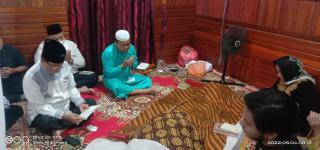 Bupati Wardan Melayat ke Rumah Duka Anggota DPRD Prov Riau, Â H.James Pasaribu