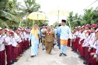 Bupati Kasmarni Kunjungan Kerja ke Desa Sekodi dan Palkun