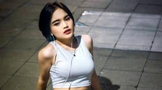 Sudah Nggak Laku, Jeje Slebew Banting Setir Jadi Penyanyi Dangdut?