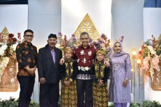 Pj Bupati Hadiri Syukuran Khitanan Dua Putra dari Anggota DPRD Kampar