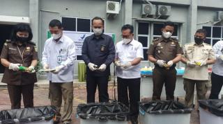 BPOM Pekanbaru Musnahkan Obat, Kosmetik dan Makanan Ilegal Senilai Rp 1,6 Miliar