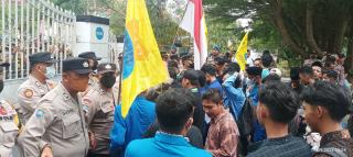 Tolak Kenaikan BBM Bersubsidi, PC PMII Pekanbaru Datangi Kantor DPRD Riau