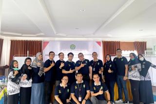 FK Unri Berikan Edukasi Kesehatan Reproduksi Remaja kepada 163 Siswi SMK