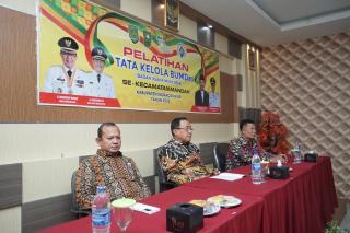 Bupati Wardan Buka Pelatihan Tata Kelola BUMDes se Kecamatan Mandah