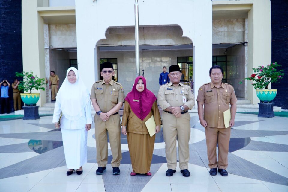 Sekda Kampar Serahkan SK Kenaikan Pangkat untuk 818 ASN Pemkab Kampar