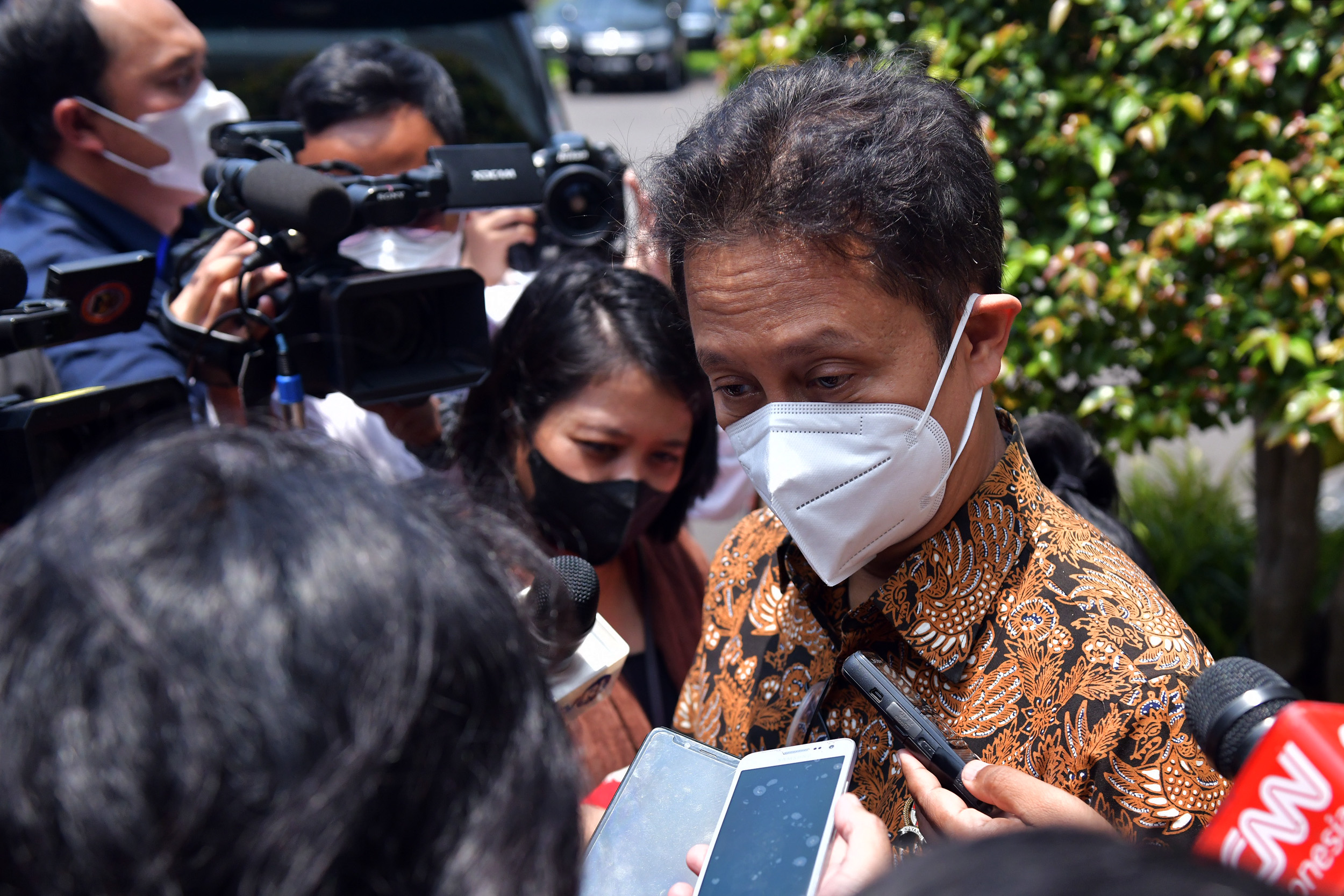 Soal Status Pandemi, Presiden Jokowi Minta Menkes Konsultasi ke WHO