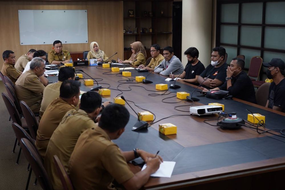 Sekdaprov Minta Kontraktor Selesaikan Pemeliharaan Asrama Mahasiswa Putra Riau di Yogyakarta