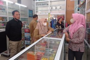 Polda Riau dan Dinas Kesehatan Monitoring Obat Sirup di Apotek Pekanbaru