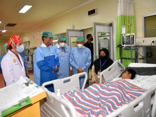 Presiden Jokowi Kunjungi Korban Tragedi Kanjuruhan di Malang