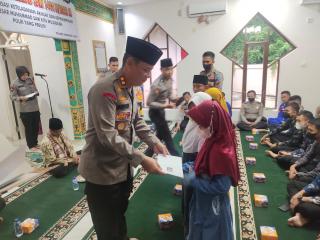 Peringati Maulid Nabi Muhammad, Polres Inhil Santuni Anak Yatim