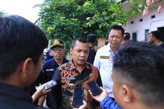 Pj Wako Tinjau Langsung Lokasi Banjir di Kecamatan Sail