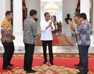Bertemu Dewan Direksi BPJS Ketenagakerjaan, Presiden: Kelola Dana dengan Hati-Hati