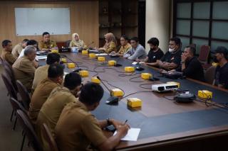 Sekdaprov Minta Kontraktor Selesaikan Pemeliharaan Asrama Mahasiswa Putra Riau di Yogyakarta
