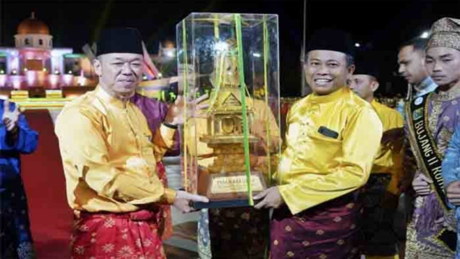 Sukses Lahirkan Qori dan Qoriah Tingkat Nasional, Rohil Juara Umum MTQ Riau XL