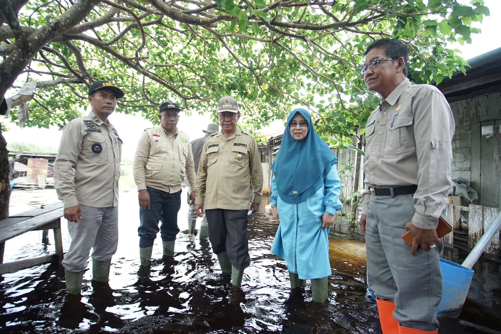 Bupati Wardan Tinjau Banjir di Desa Kuala Sebatu