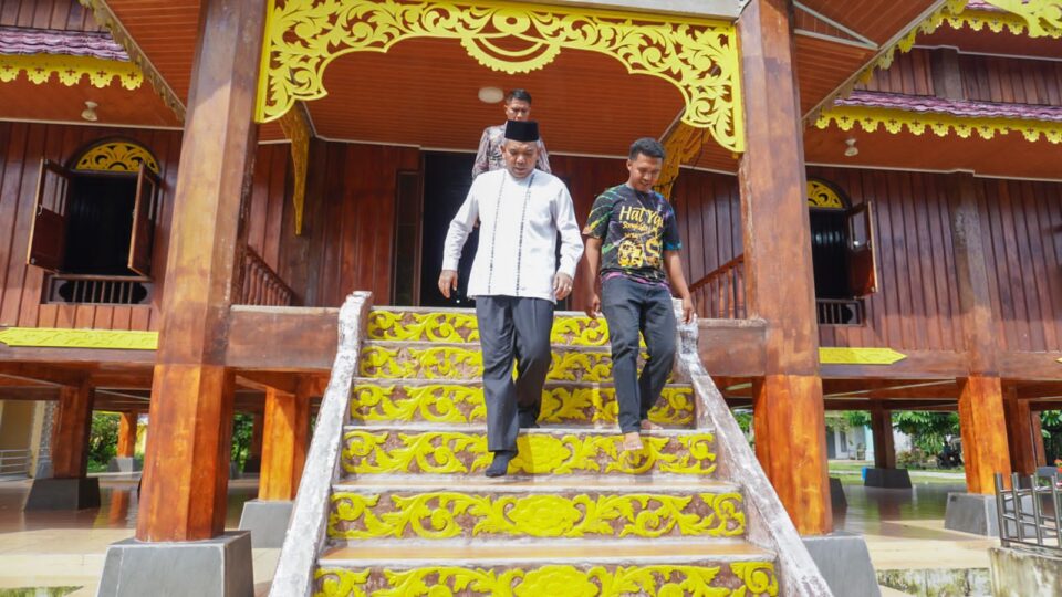Pj Bupati Kampar Tinjau Istana Kerajaan Kampa