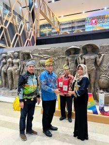 Produk Unggulan Riau Dipamerkan di Sarinah Jakarta