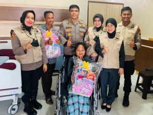 Tak hanya Diberikan Pengobatan Fisik, Mita Juga Diberi Teraphy Psikologis