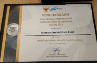 Pemprov Riau Penghargaan Tata Kelola Standarisasi dan Penilaian Kesesuaian 2022