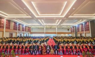Universitas Abdurrab dan STIE Iqra Annisa Wisuda 640 Lulusan