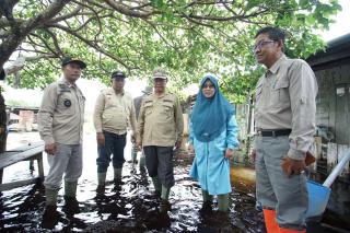 Bupati Wardan Tinjau Banjir di Desa Kuala Sebatu