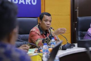 Pj Wali Kota Minta DLHK Kaji Kontrak Angkutan Sampah dengan Pihak Ketiga