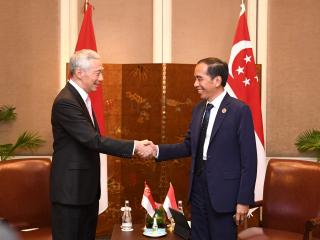 Presiden Jokowi Lakukan Pertemuan Bilateral dengan PM Lee