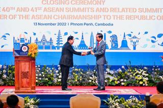 Indonesia Terima Keketuaan ASEAN 2023 dari Kamboja