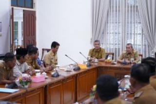 Didatangi Sejumlah Kepala Desa dari Kabupaten Kepulauan Meranti, Gubri: Tidak Usah Takut...