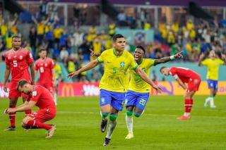 Piala Dunia 2022: Tembakan Voli Casemiro Bawa Brasil Menang atas Swiss
