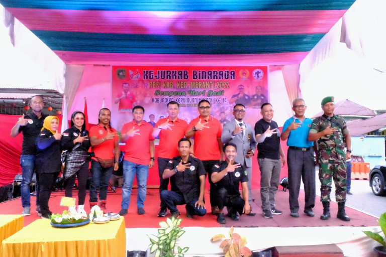 Buka Kejurkab Binaraga, Bupati Pesan Kembangkan Olahraga Fitnes