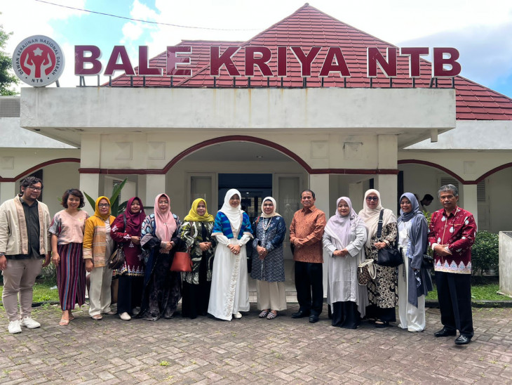 Dekranasda Kampar Lakukan Kunker ke Nusa Tenggara Barat