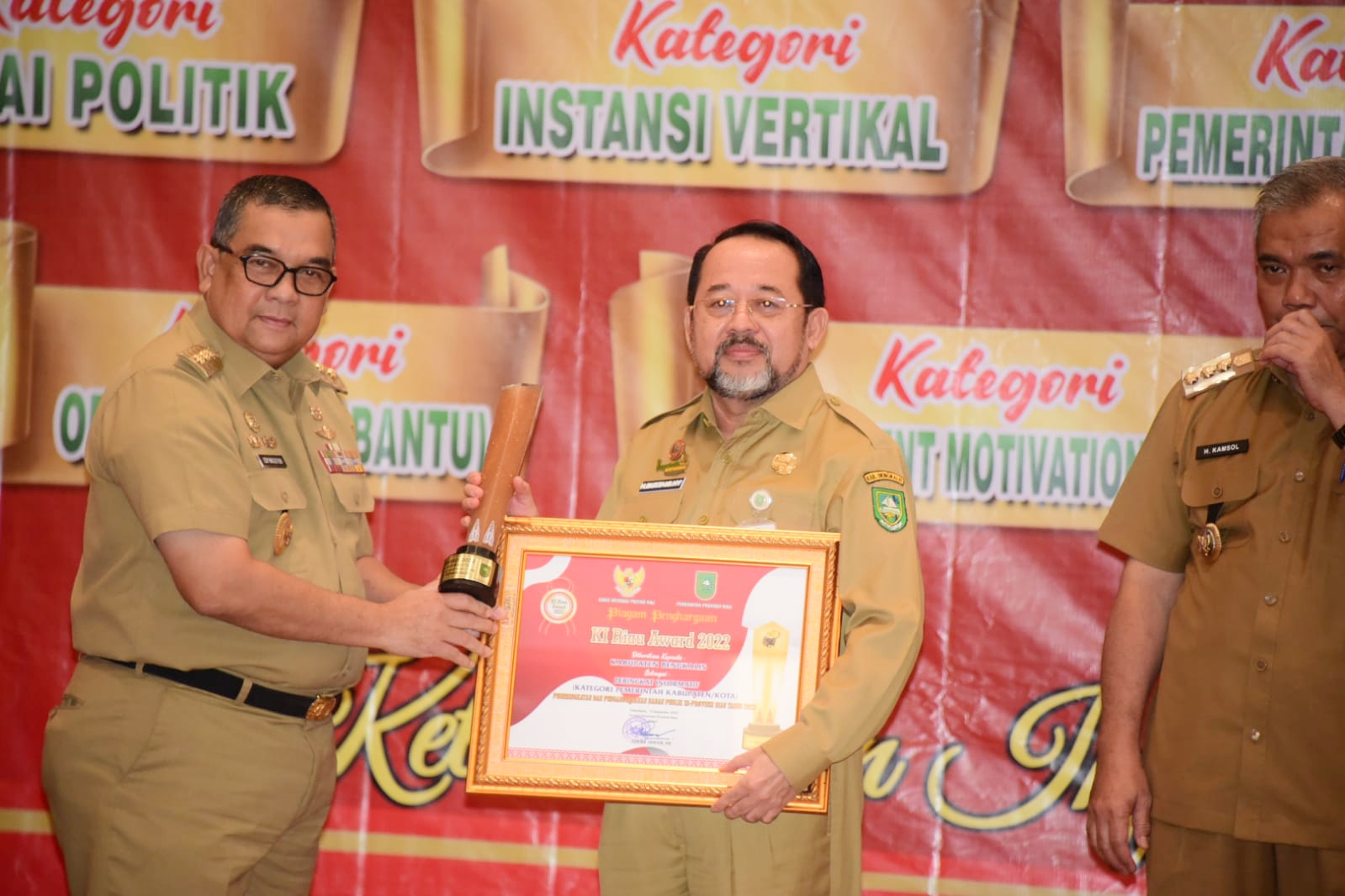 Pemkab Bengkalis Kembali Dinobatkan Sebagai Daerah Terbaik I Tata Kelola Layanan Informasi Publik