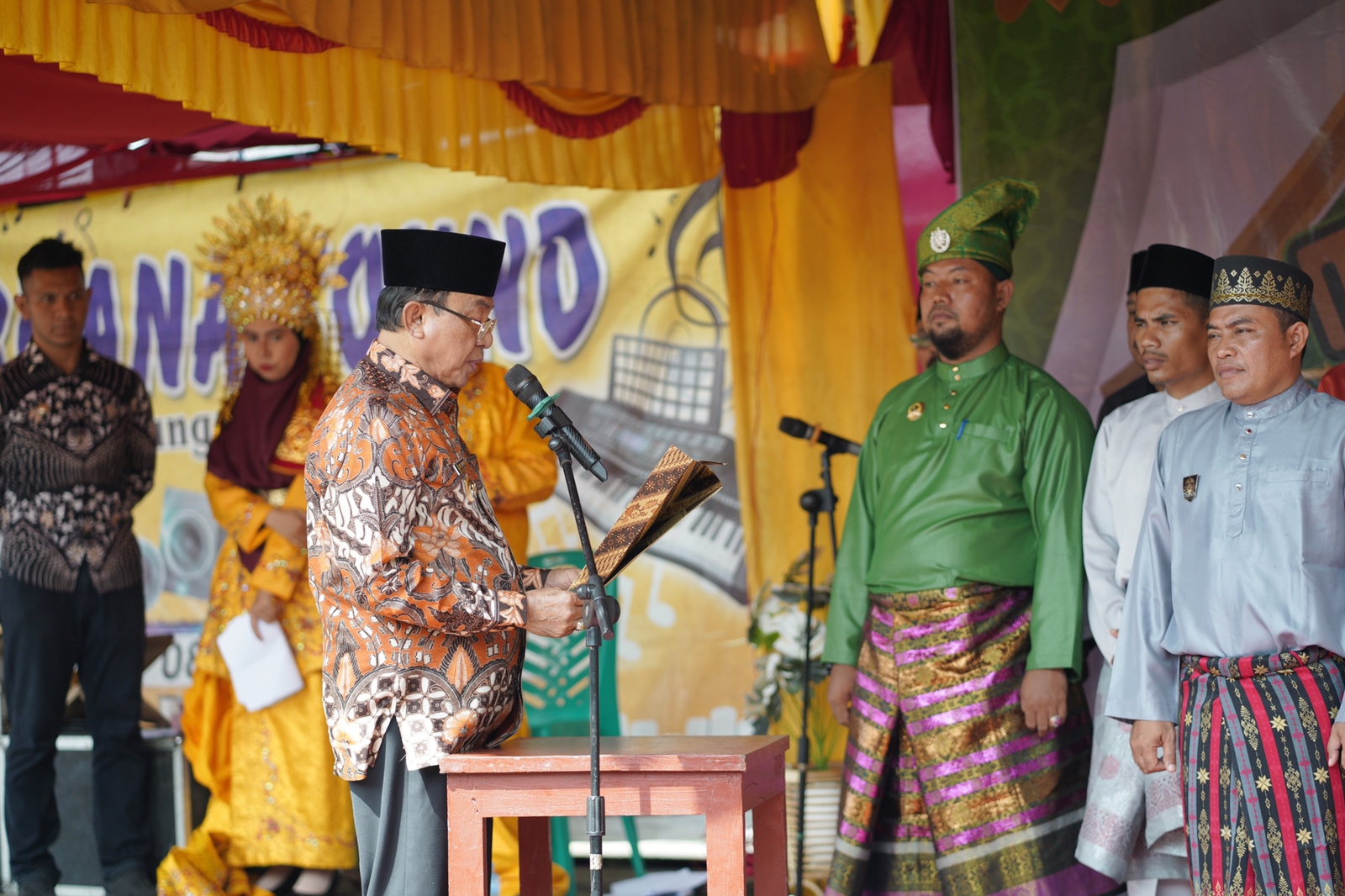 Bupati Wardan Kukuhkan Pengurus Alumni Madrasah Tarbiyah Islamiyah Sungai Guntung