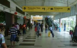 Aktivitas Penumpang di Bandara SSK II Pekanbaru Masih Normal Jelang Nataru